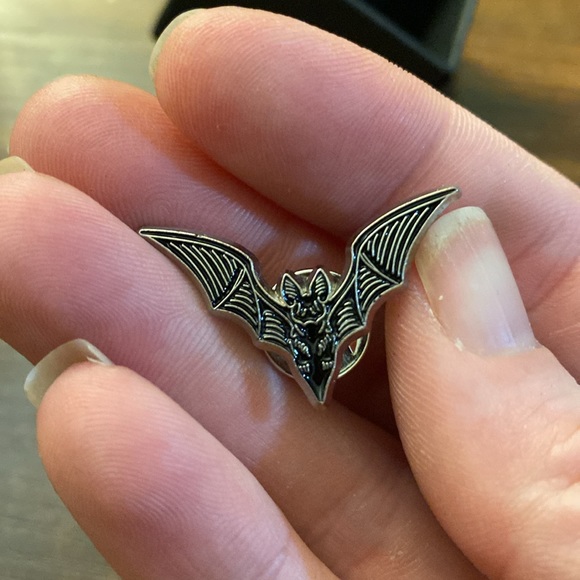 Bat Pin - Picture 4 of 4
